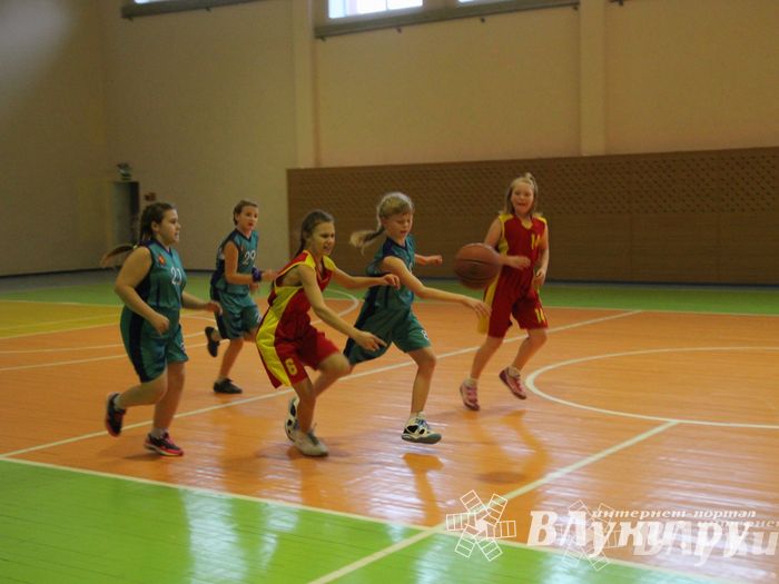 Великолукские баскетболисты стали победителями междугородних соревнований по баскетболу