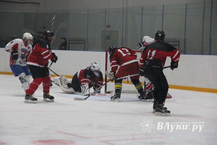 Уверенная победа «Экспресса» на ледовой арене (ФОТО)