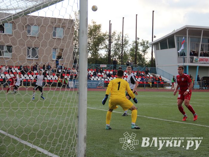 «Луки-Энергия» сыграла вничью в матче 4-го тура (ФОТО)