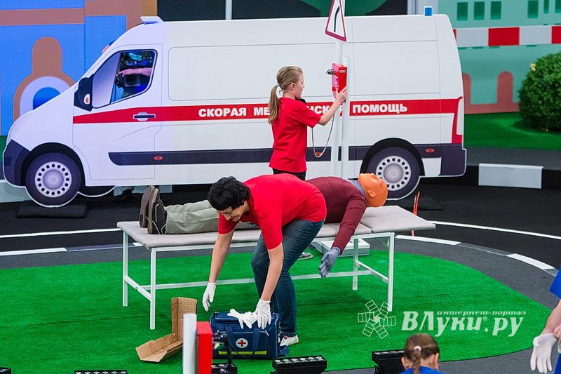 Безопасность детей на дорогах поможет повысить шоу «Перекресток» (фото)