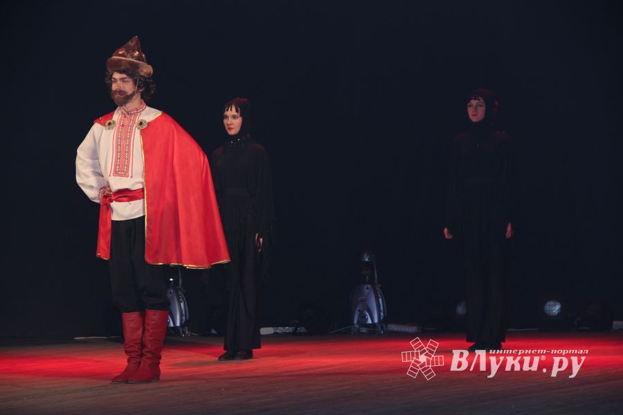 18 мая состоялся юбилейный концерт коллектива мажореток «Золотые погоны» (ФОТО)