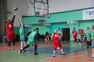 Великолучане — серебряные призеры межрегионального турнира ветеранов баскетбола (ФОТО)