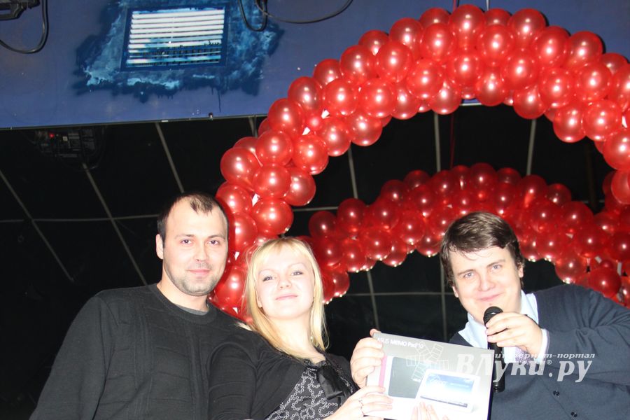 14 февраля в клубе «Хотэй» состоялось ежегодное шоу для влюбленных «Love Story»