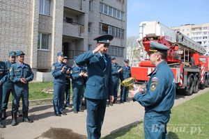 В Великих Луках прошли соревнования пожарных расчетов