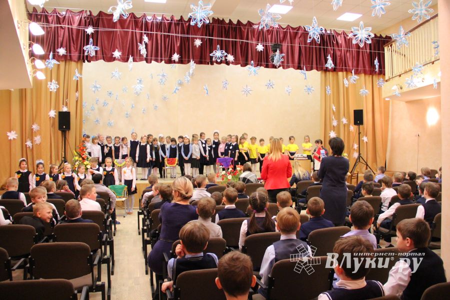 В школе №13 прошёл конкурс «А ну-ка, девочки!» (ФОТО)