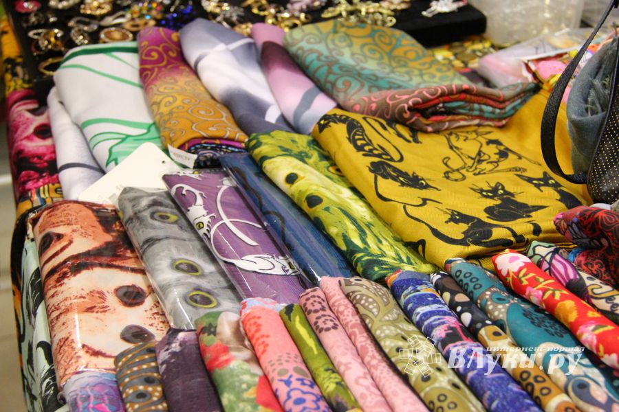 В ДК ЛК открылась 7-я Великолукская универсальная выставка (ФОТО, ВИДЕО)