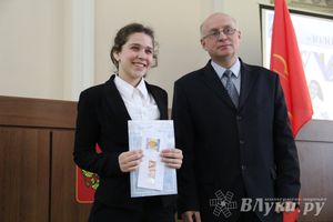 Великолукским школьникам вручили премию «Золотые паруса» (фото)