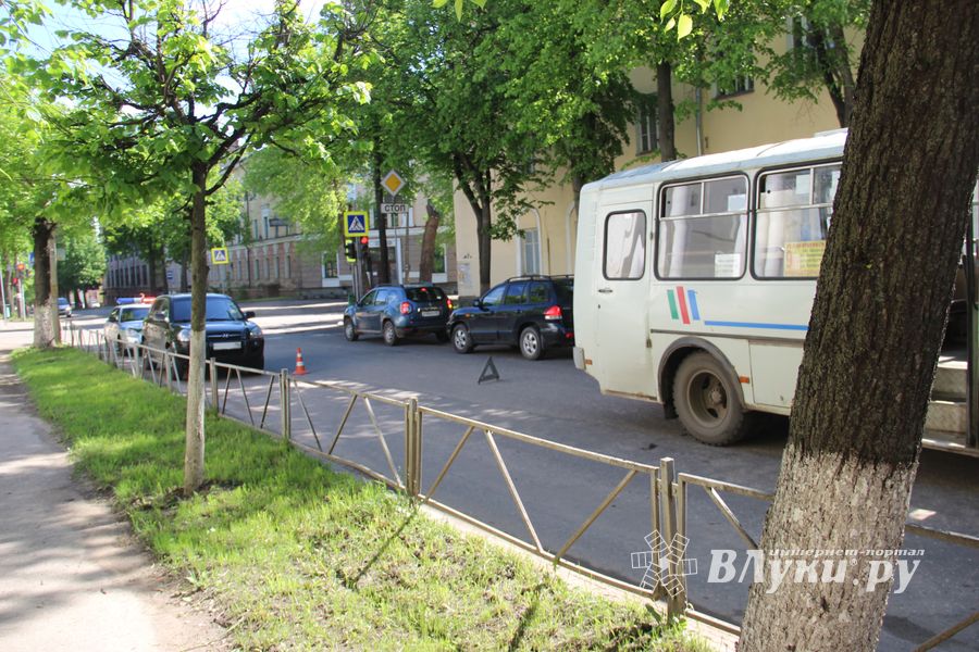 На улице Некрасова произошло ДТП (ФОТО)