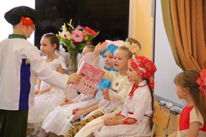 8 марта в саду 26