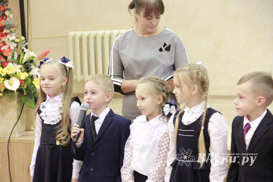 Великолукские первоклассники перевоспитали Бабу-Ягу (ФОТО)