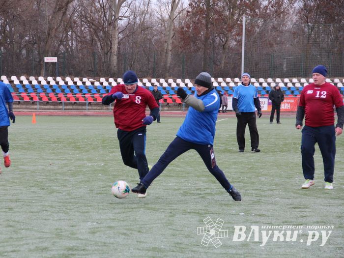 Боевая ничья в памятном футбольном матче (ФОТО)
