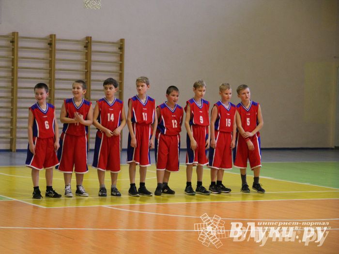 Великолукские баскетболисты стали победителями междугородних соревнований по баскетболу