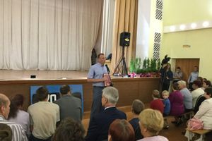 Андрей Турчак поздравил жителей Карамышево с юбилеем поселка (ФОТО)