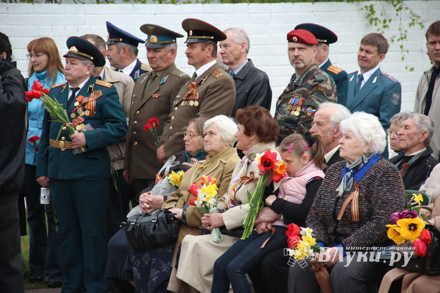 Торжественный митинг на мемориальном воинском захоронении
