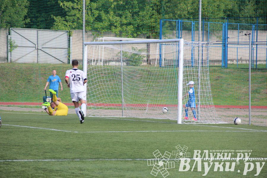 В Великих Луках состоялся матч «Луки-Энергия» — «Звезда» (Санкт-Петербург)