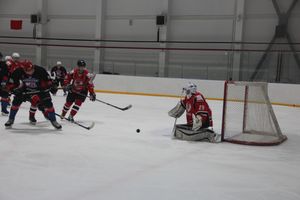 ХК «Экспресс» одержал победу над ХК «Евро-Керамика» в рамках НХЛ (ФОТО)