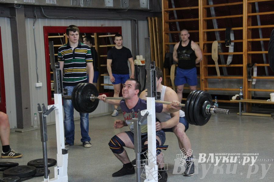 Первенство города Великие Луки по пауэрлифтингу и жиму лежа