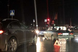 Из-за ДТП в Великих Луках сильно затруднено движение (ФОТО)