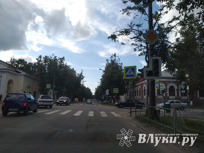 В заречной части Великих Лук отключились светофоры (ФОТО)