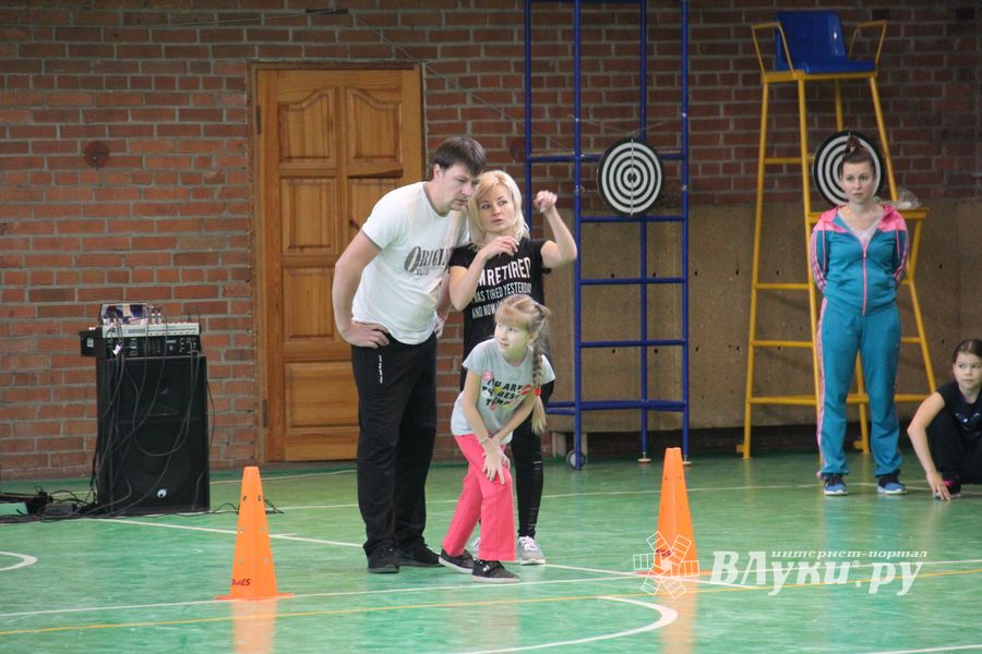 Конкурс «Папа, мама, я - спортивная семья» прошел в Великих Луках (ФОТО)