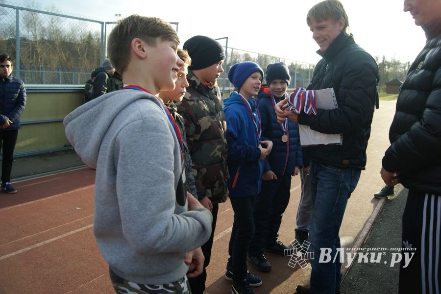 В Великих Луках завершился турнир по дворовому футболу (ФОТО)