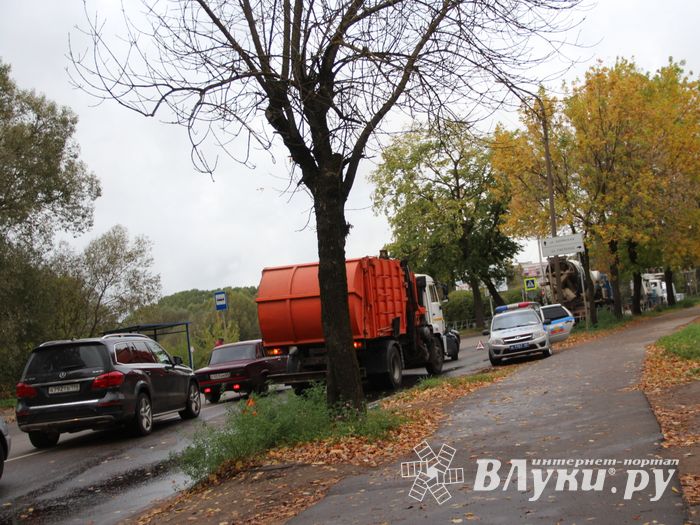 На улице Ботвина в Великих Луках произошло ДТП (ФОТО)