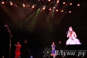 В Великих Луках состоялся сольный концерт певицы Цветаны