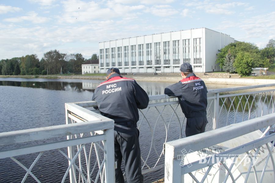В Великих Луках обнаружили тело мужчины, который утонул 21 августа (ФОТО)