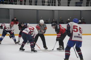 В Великих Луках прошёл первый матч Кубка Псковской области по хоккею (ФОТО)