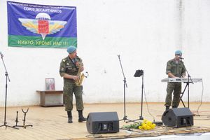 В Великих Луках отмечают День ВДВ (ФОТО)