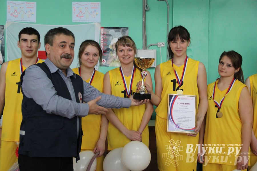 В Великих Луках прошли соревнования на Кубок Красного Креста