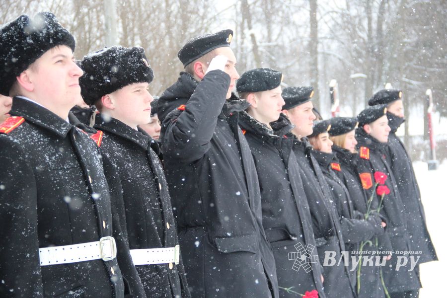 Десантники, участники сверхдальнего лыжного похода, прибыли в Великие Луки (ФОТО)