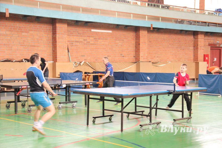 В Великих Луках прошел Кубок города по настольному теннису