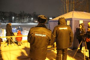 В Великих Луках проходят крещенские купания (ФОТО)