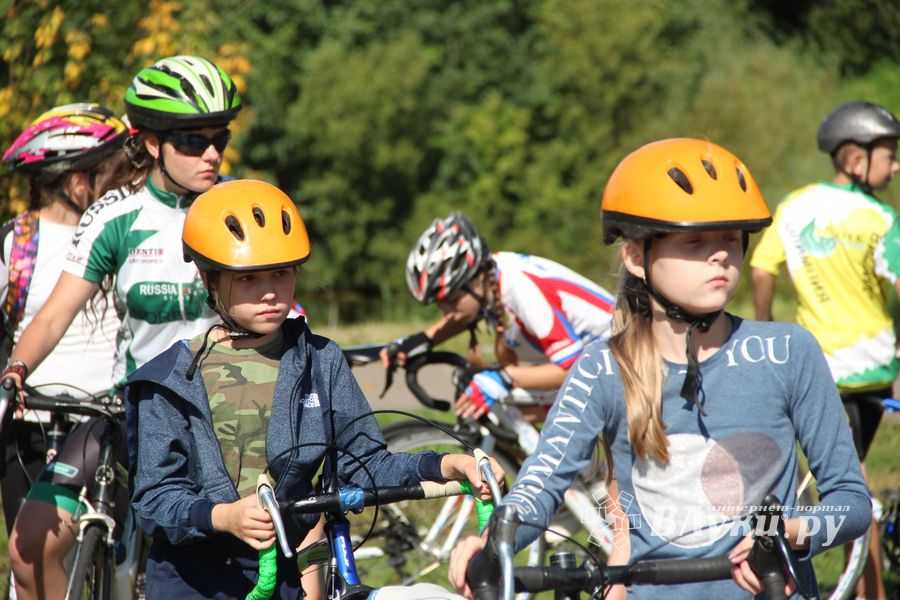 Большой спортивный праздник в Великих Луках (ФОТО)