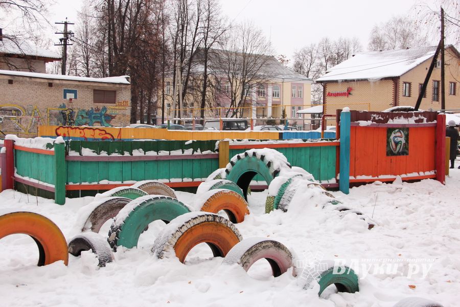 Конфликтная ситуация между соседями дома на проспекте Гагарина (ФОТО, ВИДЕО)