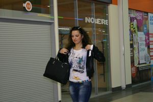 Торговый центр «Апельсин» поздравил прекрасных дам с праздником весны