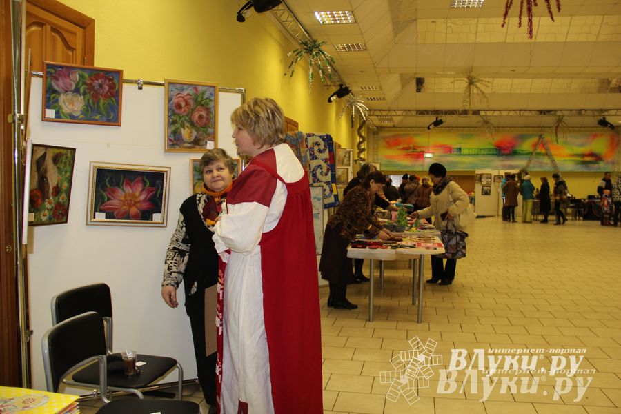 Выставка-ярмарка «Волшебный сундучок» прошла в ДК ЛК