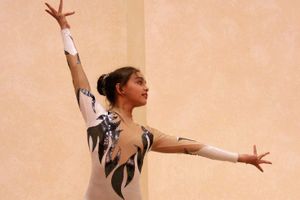 В Великих Луках ученики школы №13 поздравили своих педагогов (ФОТО)