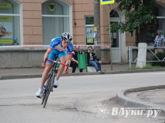 Гонка-критериум по велосипедному спорту