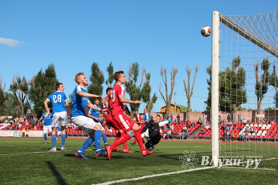 Великолучане проиграли последний домашний матч дебютного сезона (ФОТО)