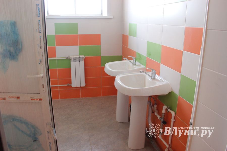 655 заявлений поданы в новый лицей на ул. Заслонова (ФОТО)