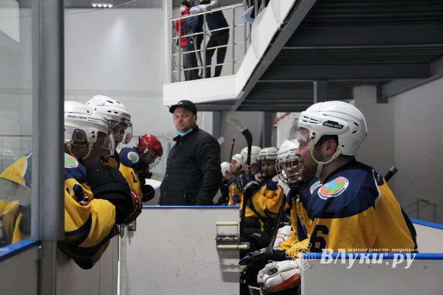 «Экспресс» с разгромным счетом обыграл «Родину» (ФОТО)