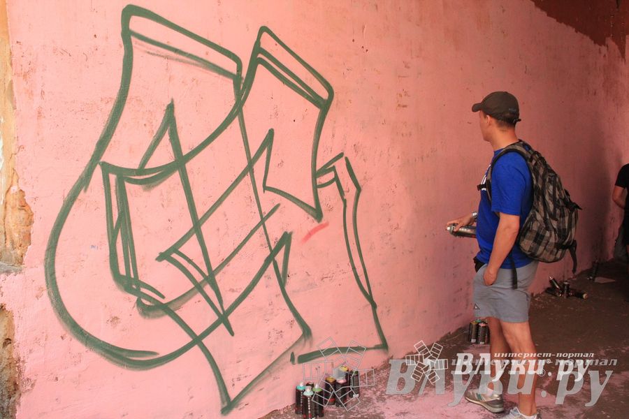 В Великих Луках прошел городской конкурс «Граффити — новый взгляд»
