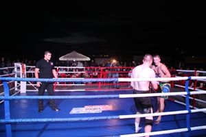 В Великих Луках прошли бои по смешанным боевым единоборствам ММА (фото)