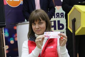 В ТЦ «Апельсин» прошла весенняя ночь распродаж