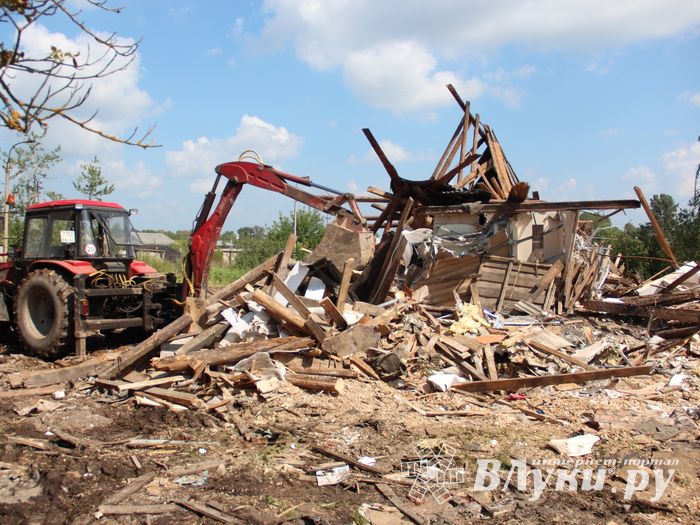Здесь будет въезд на путепровод (ФОТО)