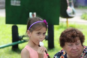 В городском парке Великих Лук прошёл День мороженого