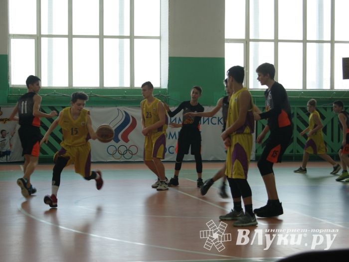 Великолучане завоевали бронзу на Международном турнире по баскетболу (ФОТО)