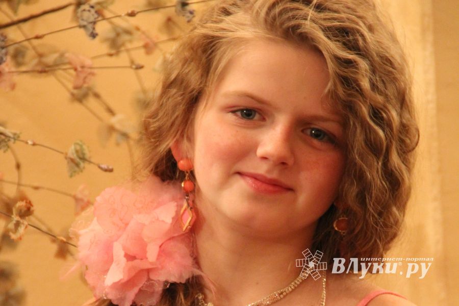 Фотосессия финалисток конкурса «Маленькая красавица Великие Луки 2014»